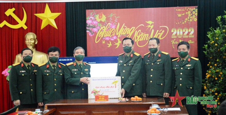 Thượng tướng Đỗ Căn thăm, chúc tết các cơ quan, đơn vị trực thuộc Tổng cục Chính trị